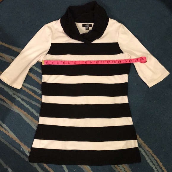 (3/$25) EUC black and white Jacob striped shirt - Picture 4 of 7
